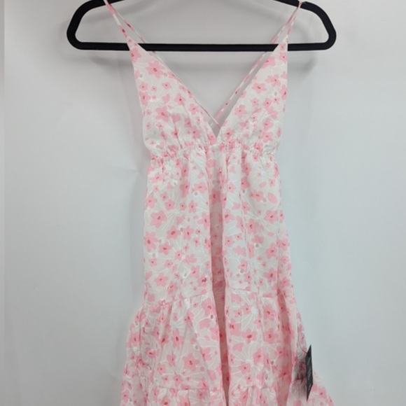 NWT Lulus Just Dainty White Floral Print Lace-Up Backless Mini Dress - Picture 1 of 3